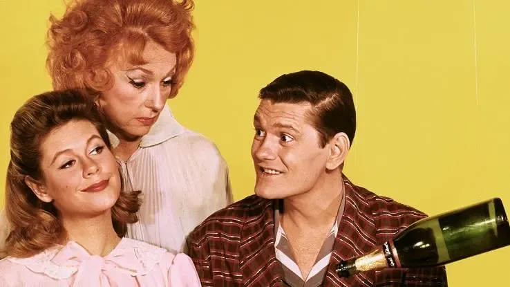 最愛のカルト TV クラシック「Bewitched」の舞台裏に迫る' title='最愛のカルト TV クラシック「Bewitched」の舞台裏に迫る