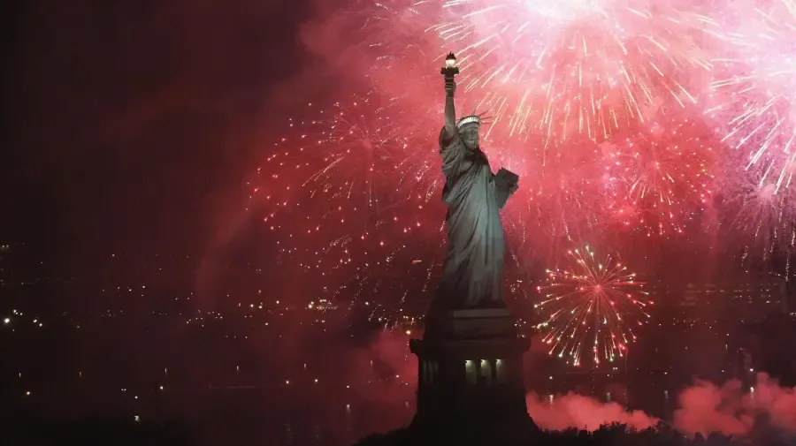 Où sont les trois statues de la Liberté ?